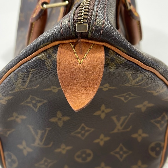Louis Vuitton Speedy 30 Bag - Picture 8 of 17